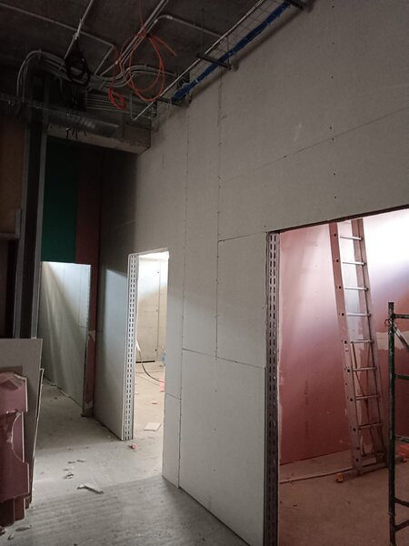 Personal pentru servicii in domeniul constructiilor